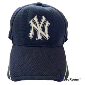 New York Yankees New Era 39Thirty MLB Hat/Cap Size XL Authentic Collecti…